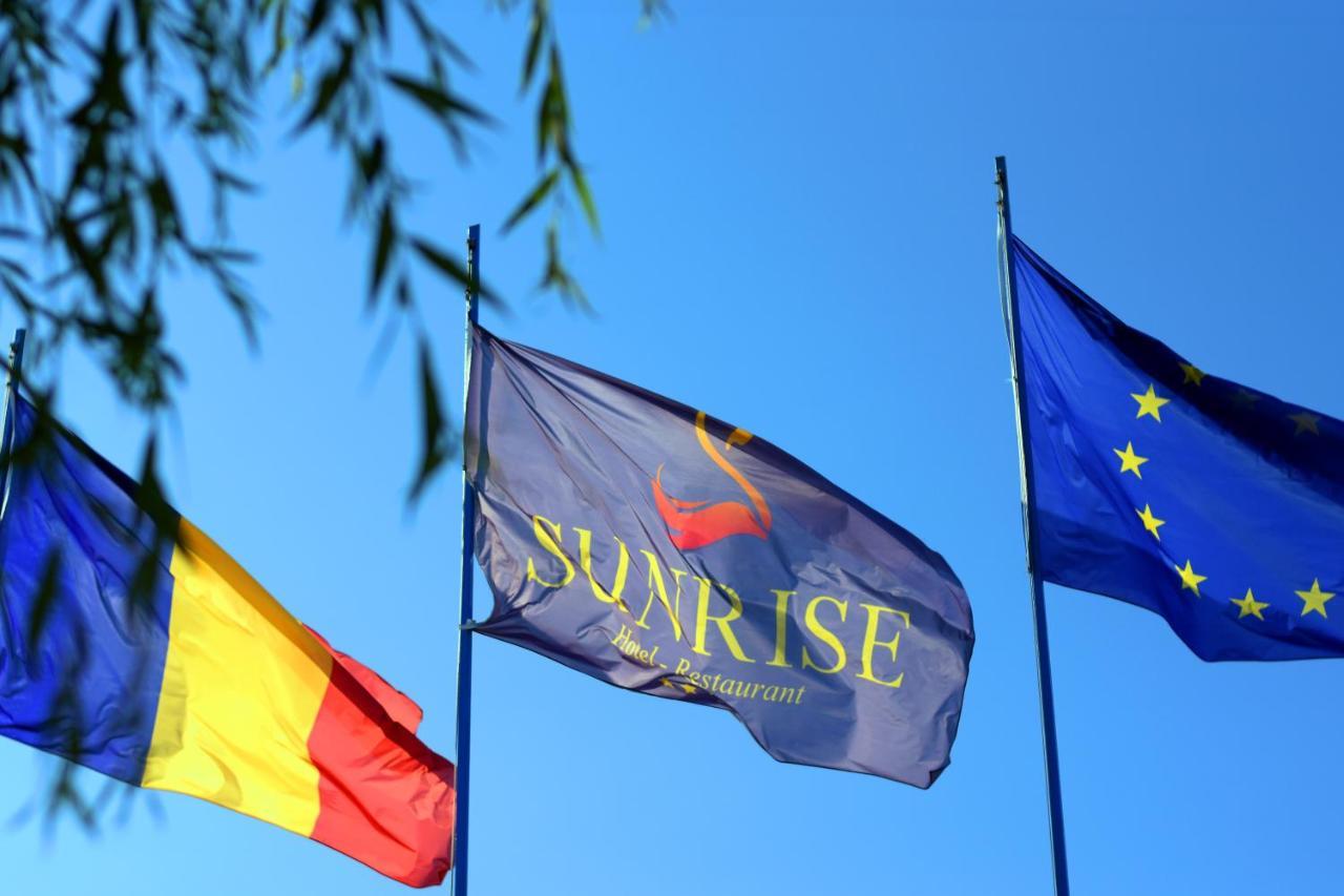Hotel Sunrise Crisan  Εξωτερικό φωτογραφία